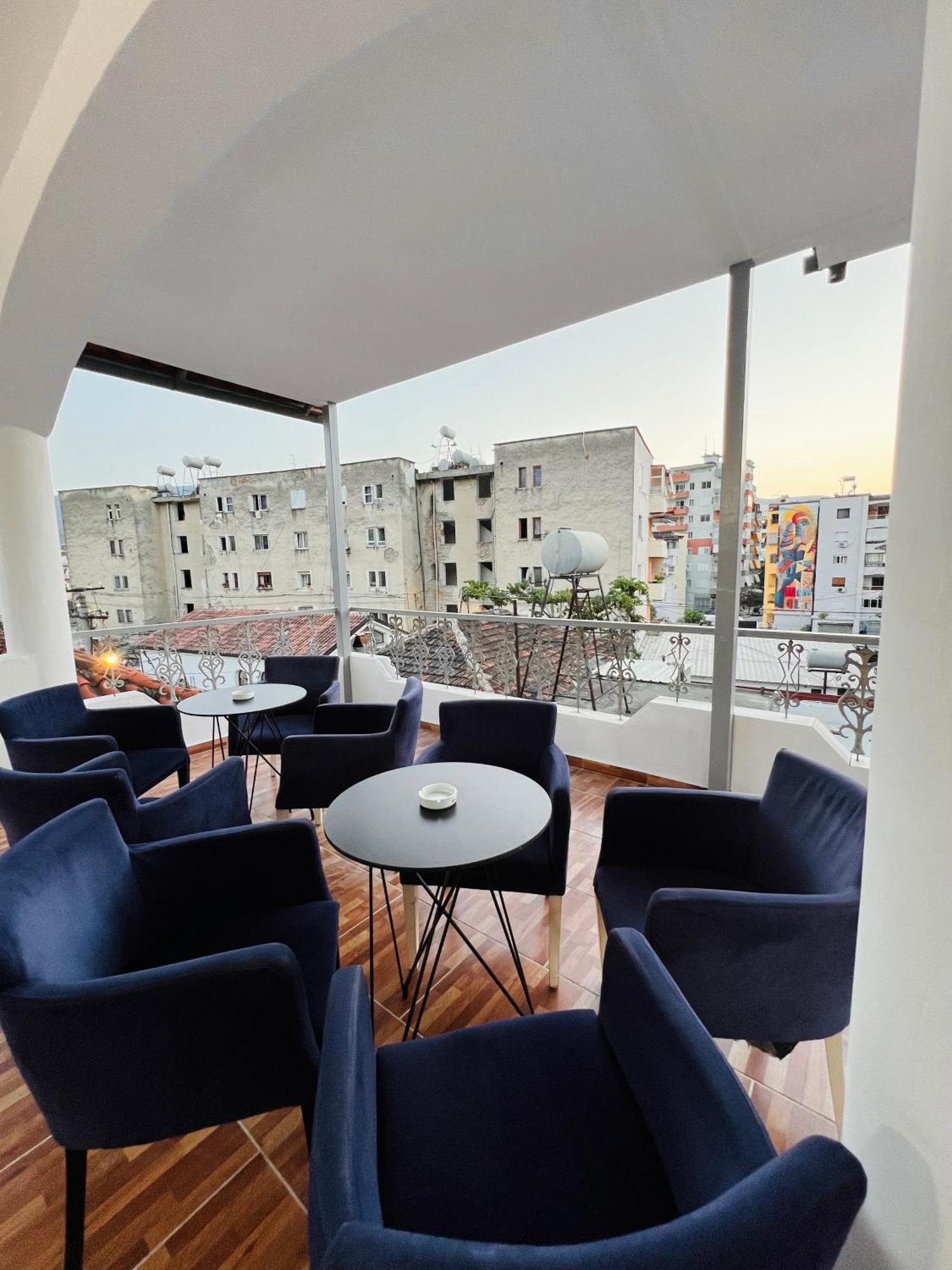 Villa Ensalv Berat - Apartment - Room - Penthouse Zewnętrze zdjęcie