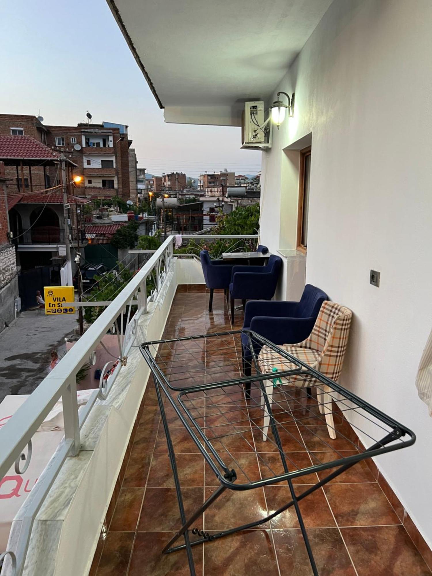 Villa Ensalv Berat - Apartment - Room - Penthouse Pokój zdjęcie